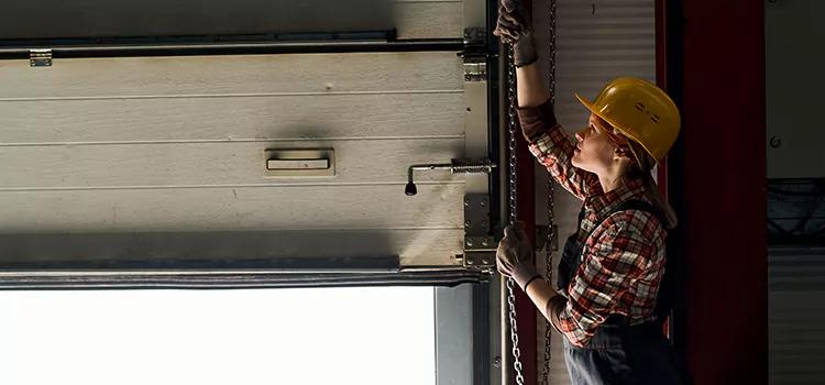 Addressing Common Garage Door Stoppage Issues in Pearl, MS
